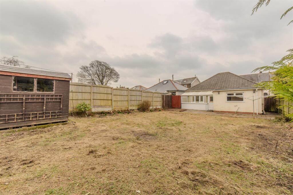 6 Woodfield Road-19.jpg