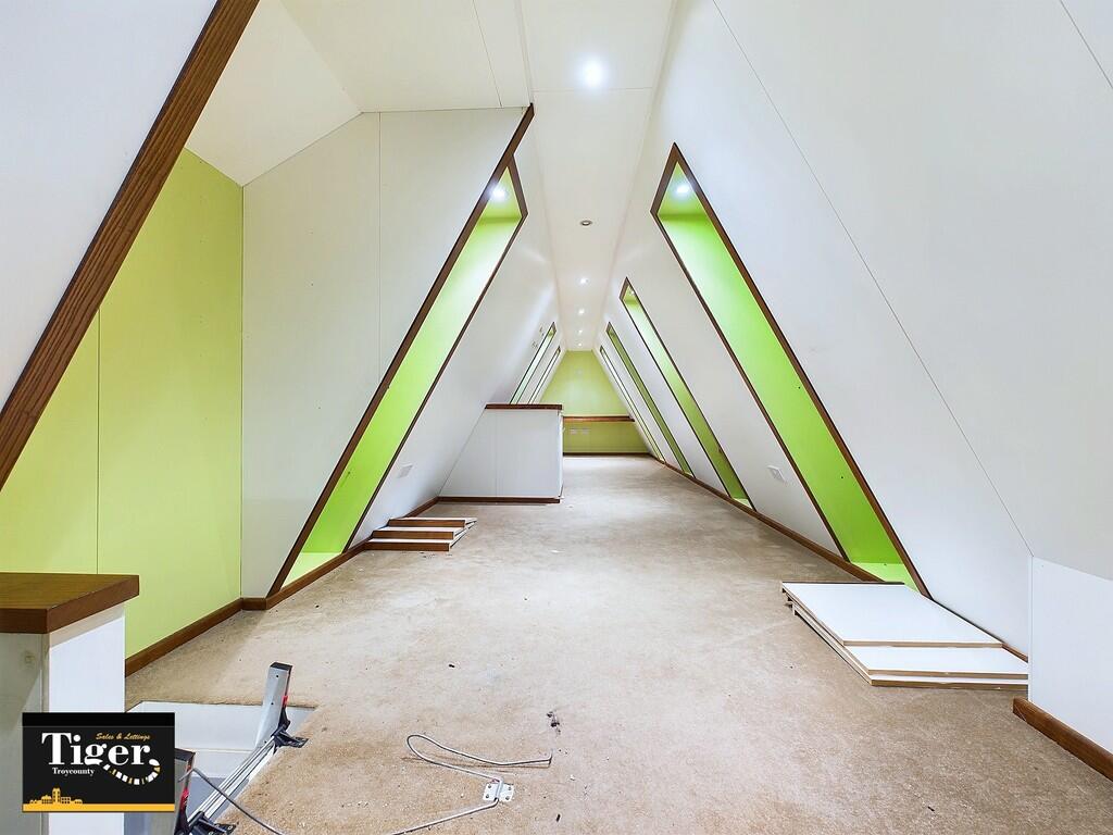 CAM03440G0-PR0242...