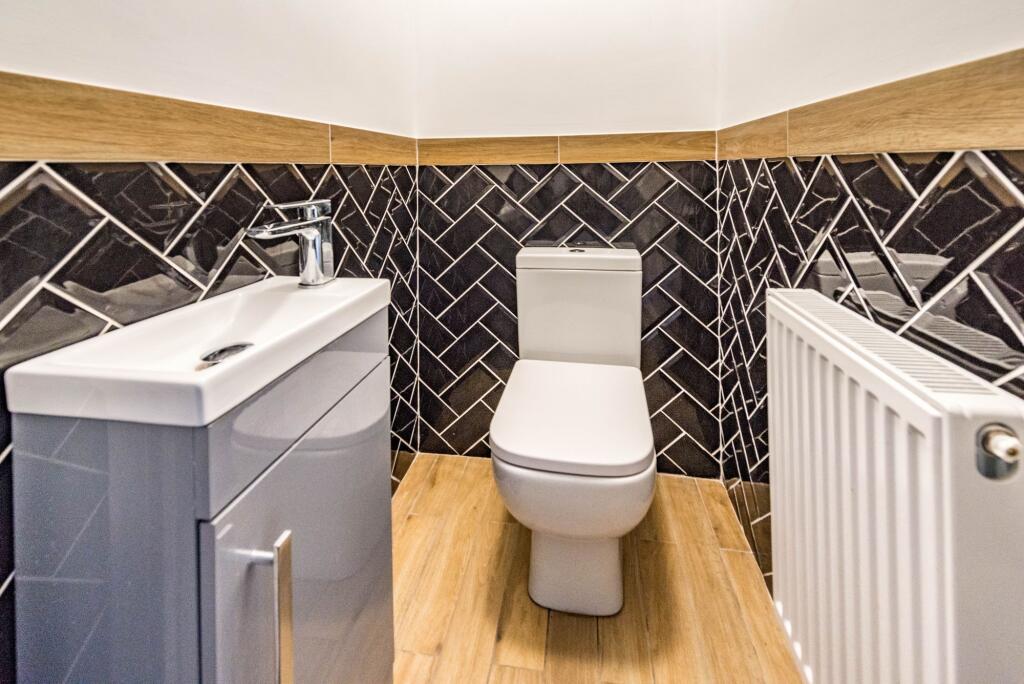 UTILITY AND DOWNSTAIRS W/C