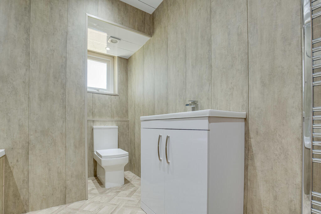 Bathroom 1.1