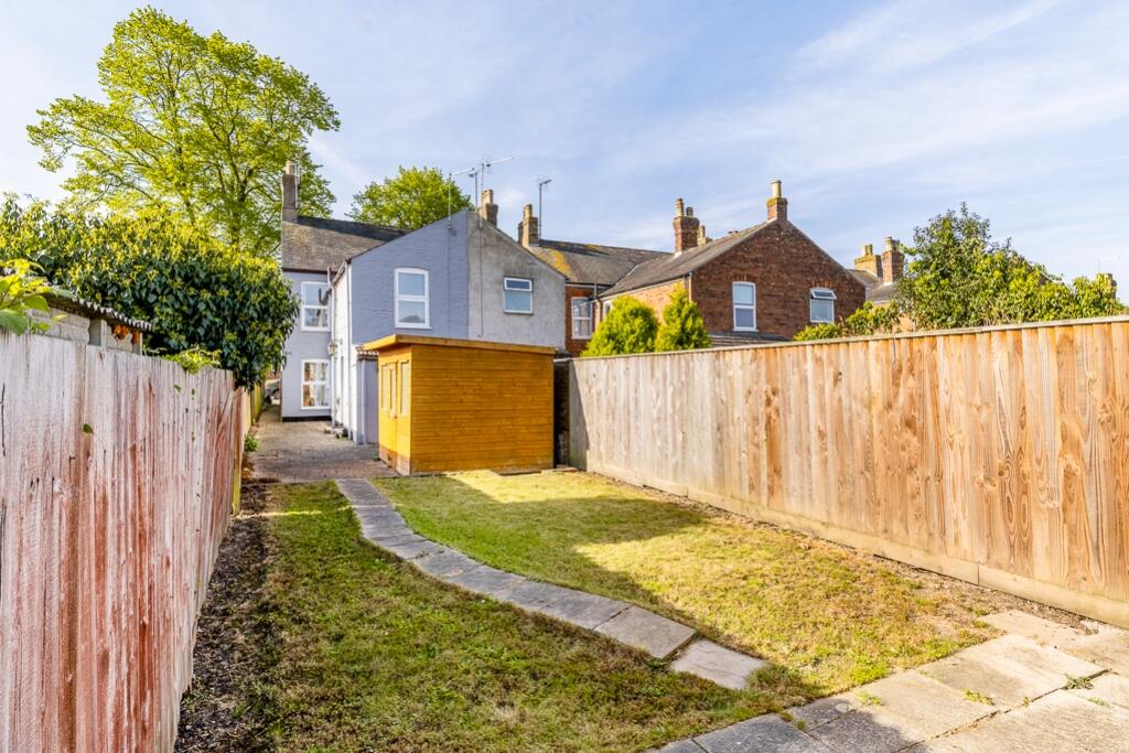 12 Spalding Road (Holbeach)-13