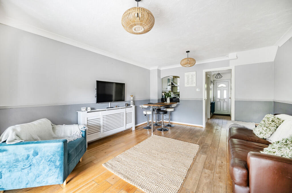 1299366-8-68372f9...