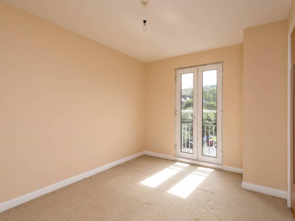 75537_Tytler_Court-0