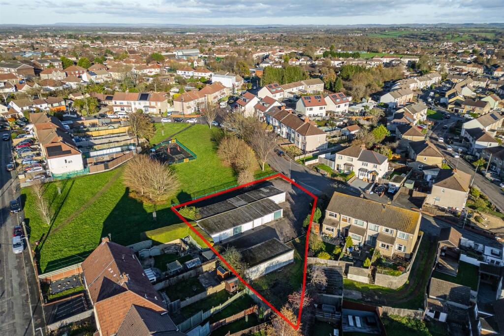 Wesley Hill Garage Site, Wesley Hill, Kingswood, B