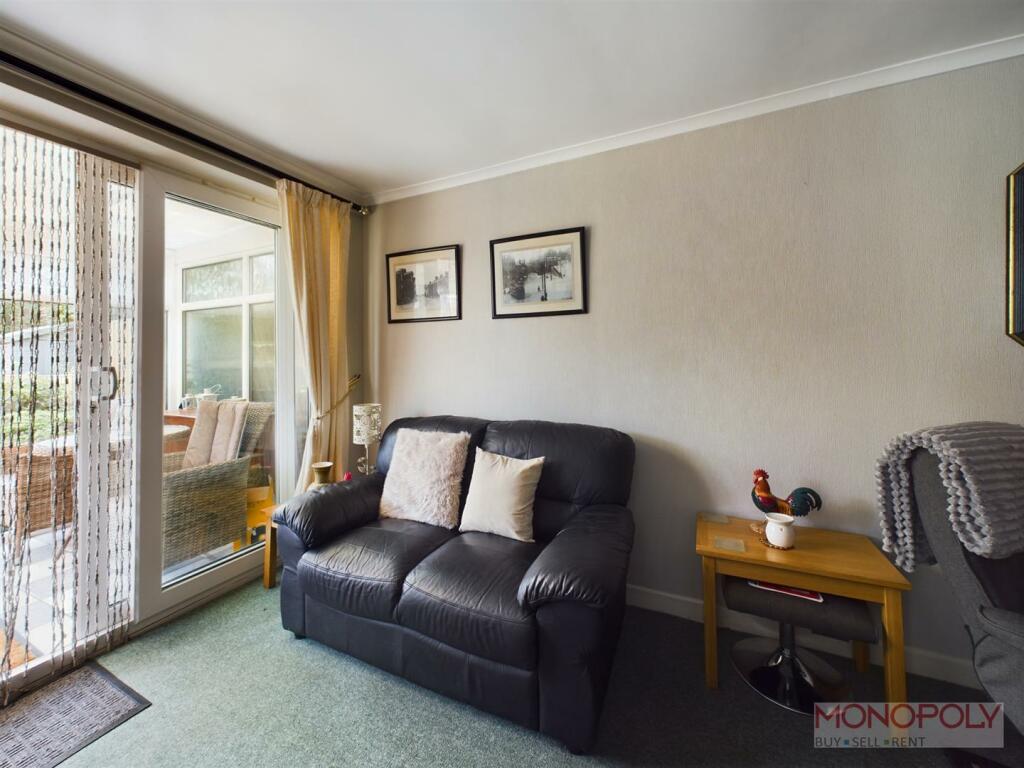 DINING ROOM/ FAMILY ROOM