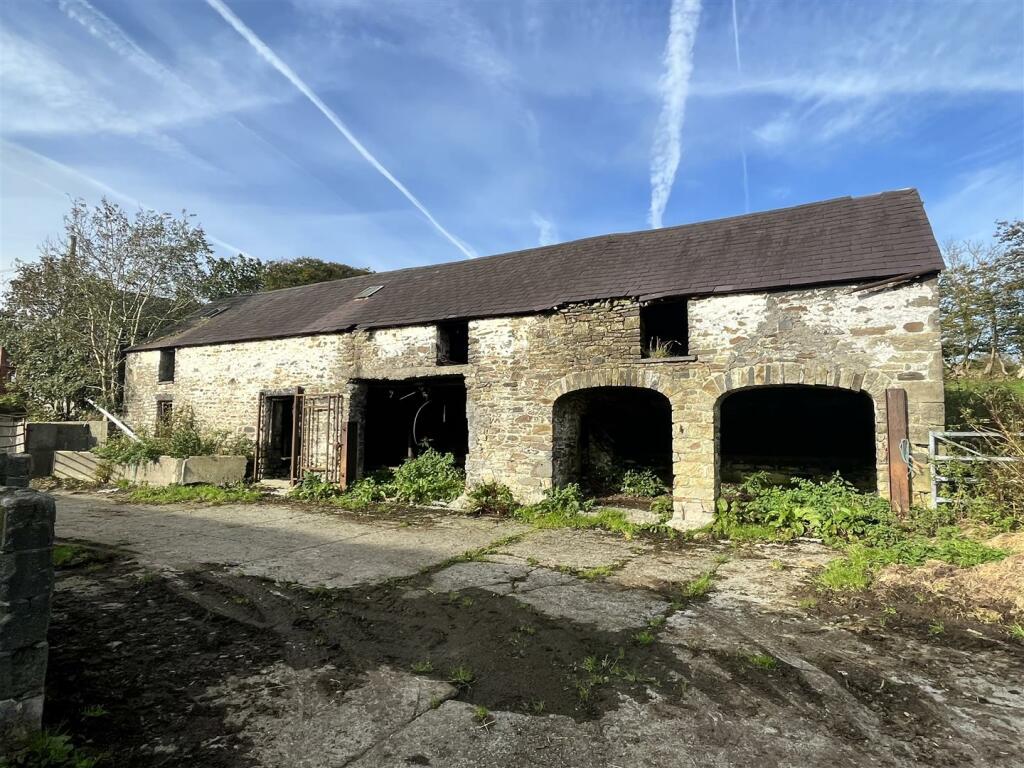 TRADITIONAL BARNS
