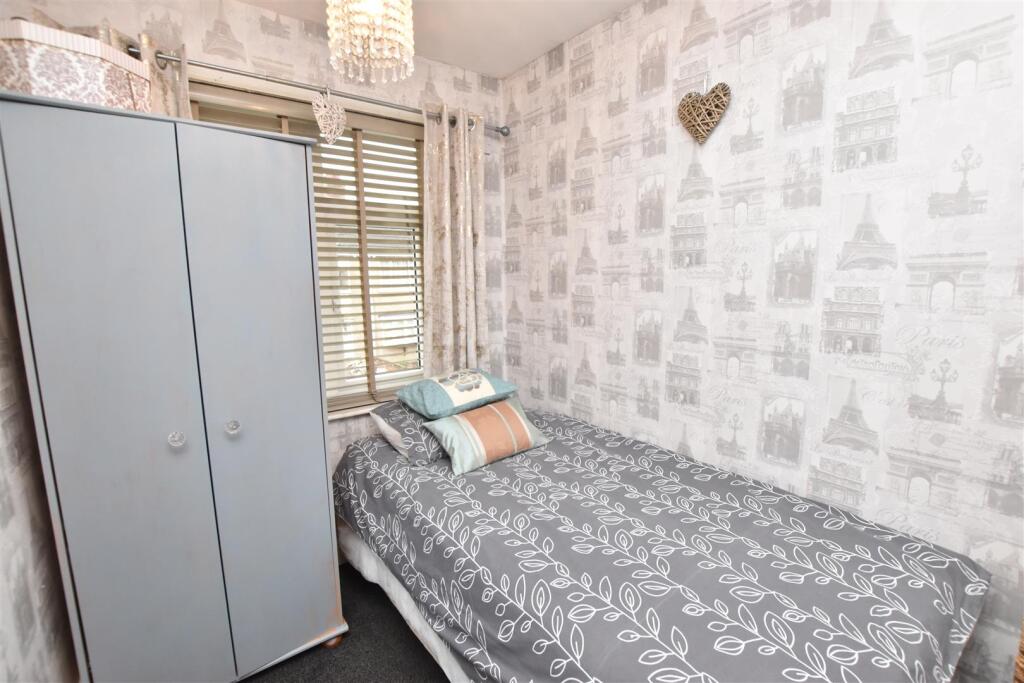 BEDROOM 3 (FRONT)