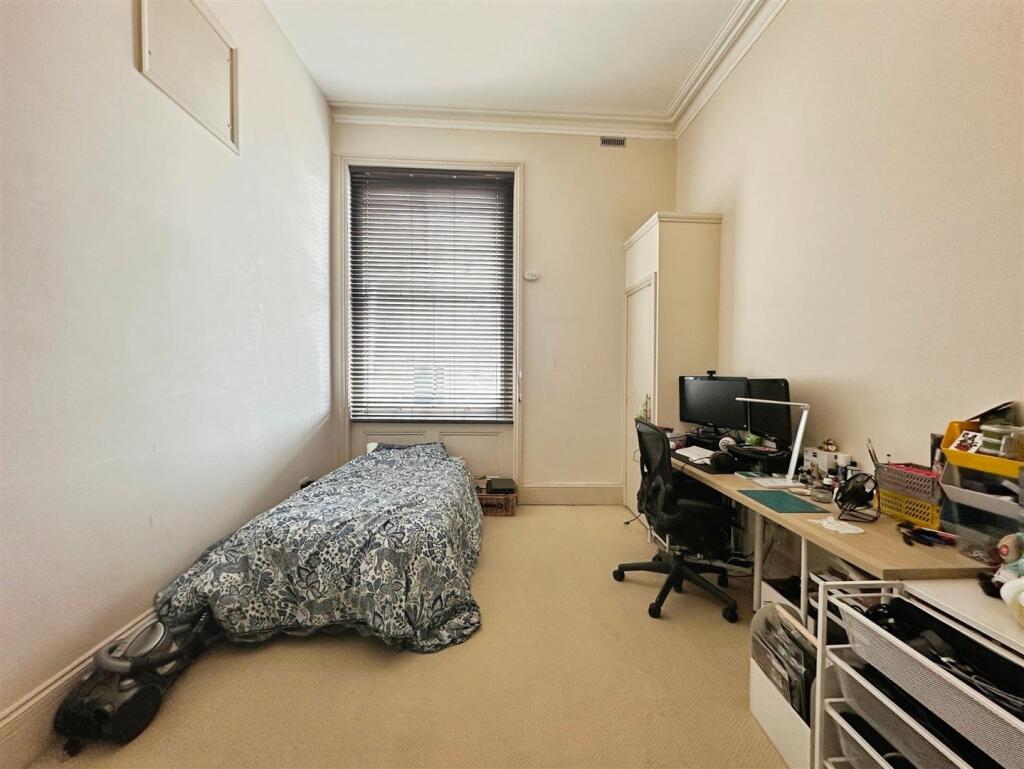 668213fb--40A9-AF96-701D4AE31A5C-18068-0000055E212