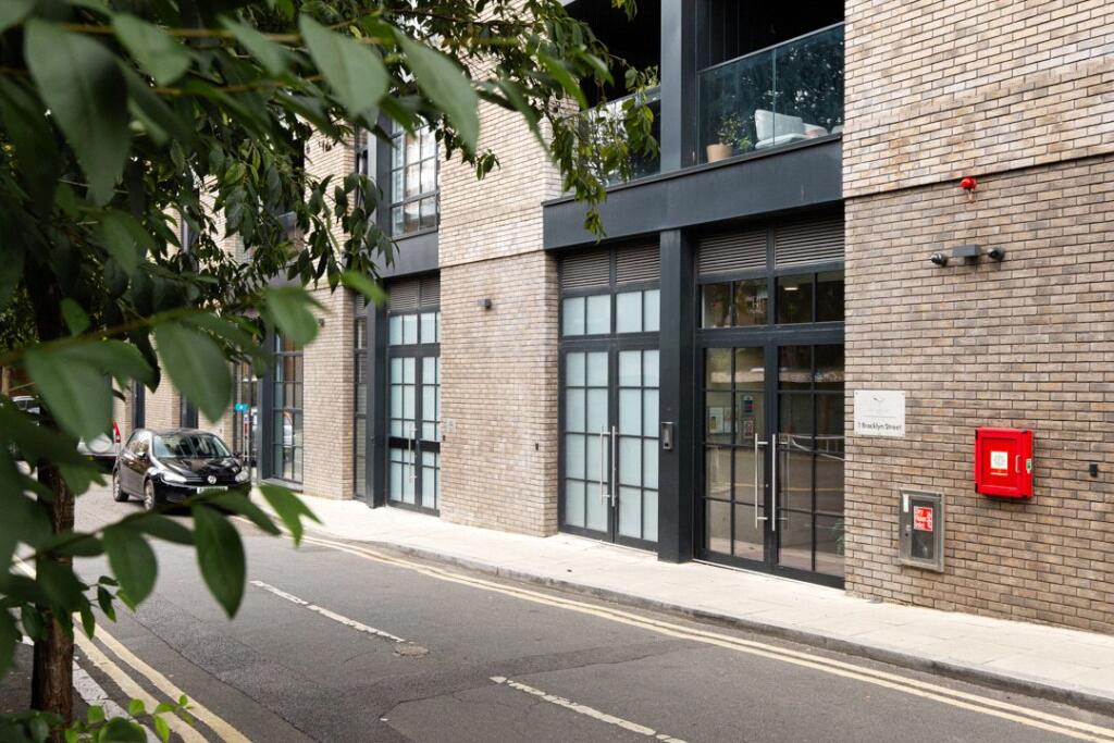 Bracklyn Street, N1