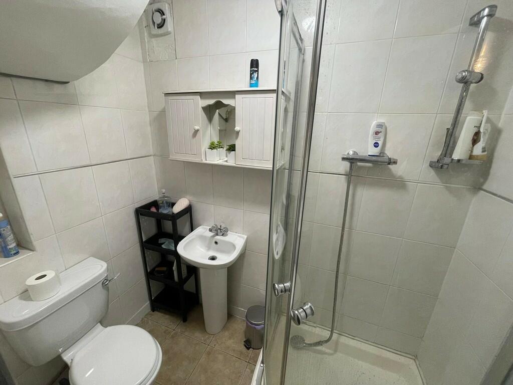 Ground Floor Bath...