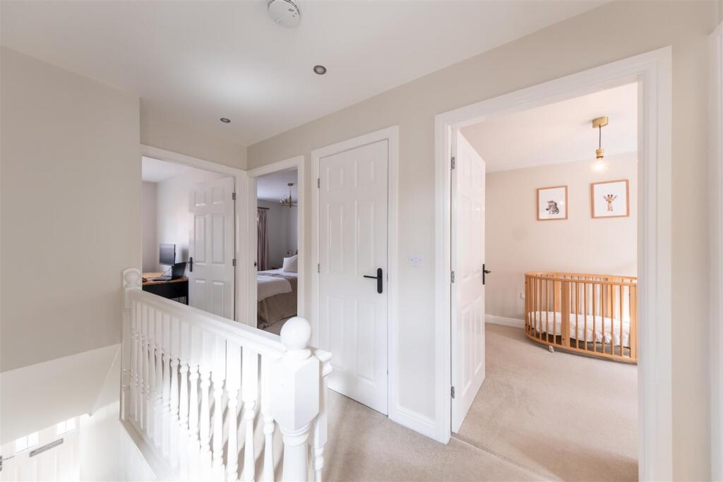 20 Shakerley Close-024.jpg