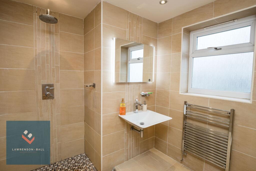 Ensuite
