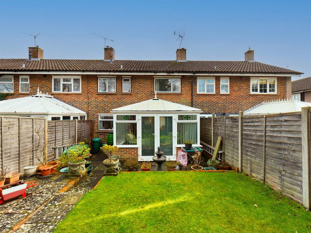 CAM00699P1-PR0313-STILL13 blue.png