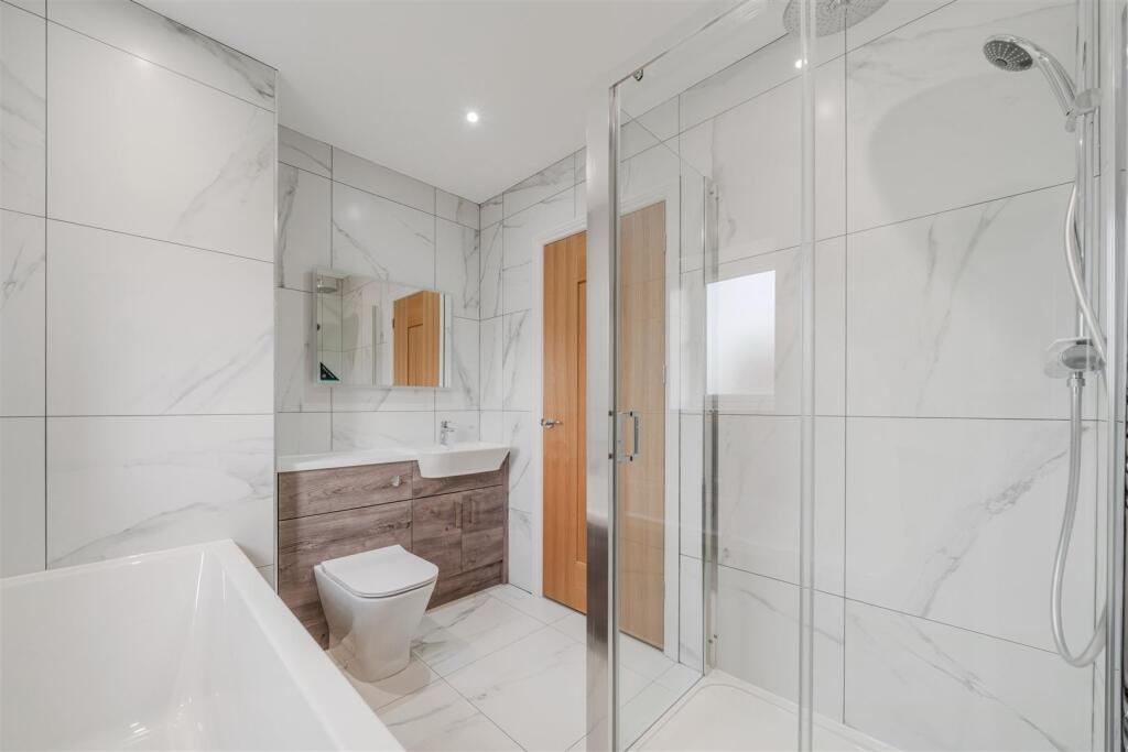 Bathroom-2.jpg