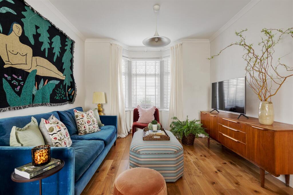 Acacia Road E17