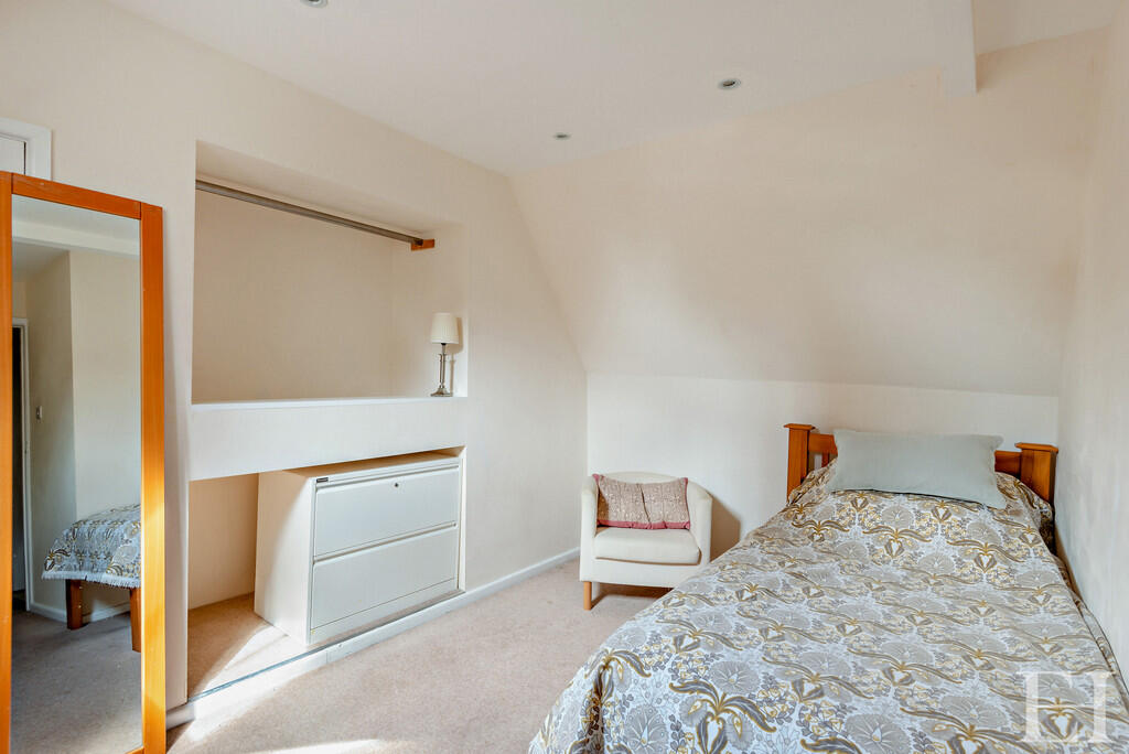 8608849-interiorW...