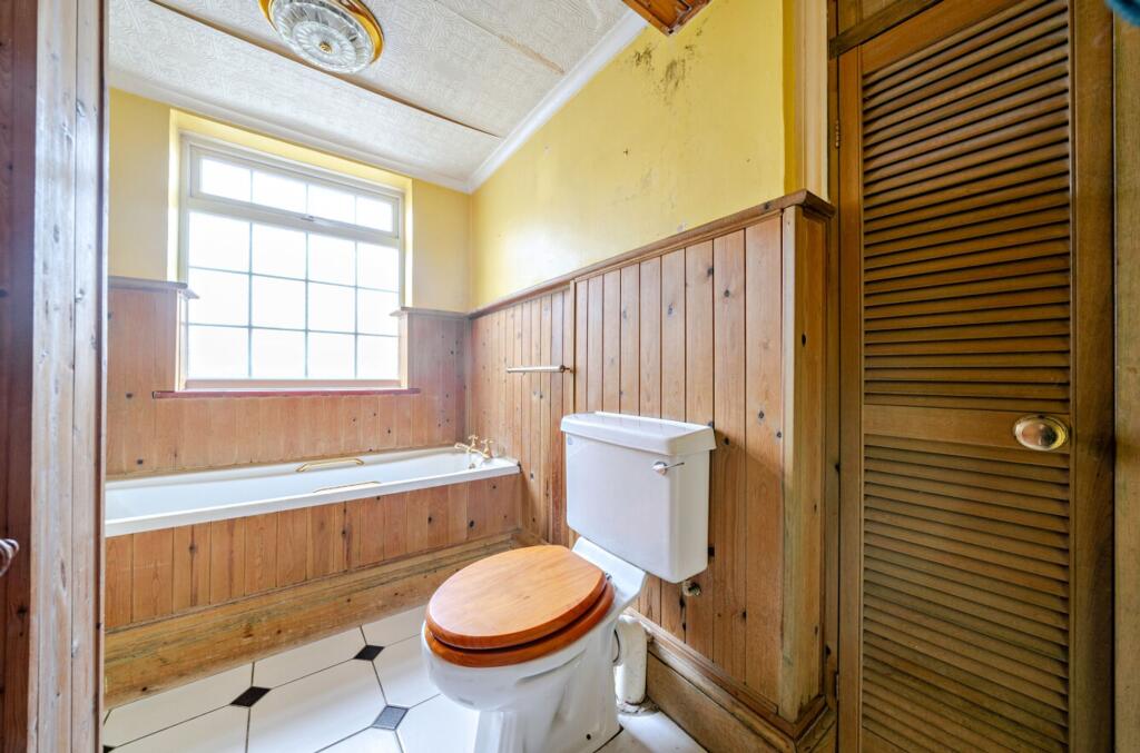 Ground Floor Bathroom