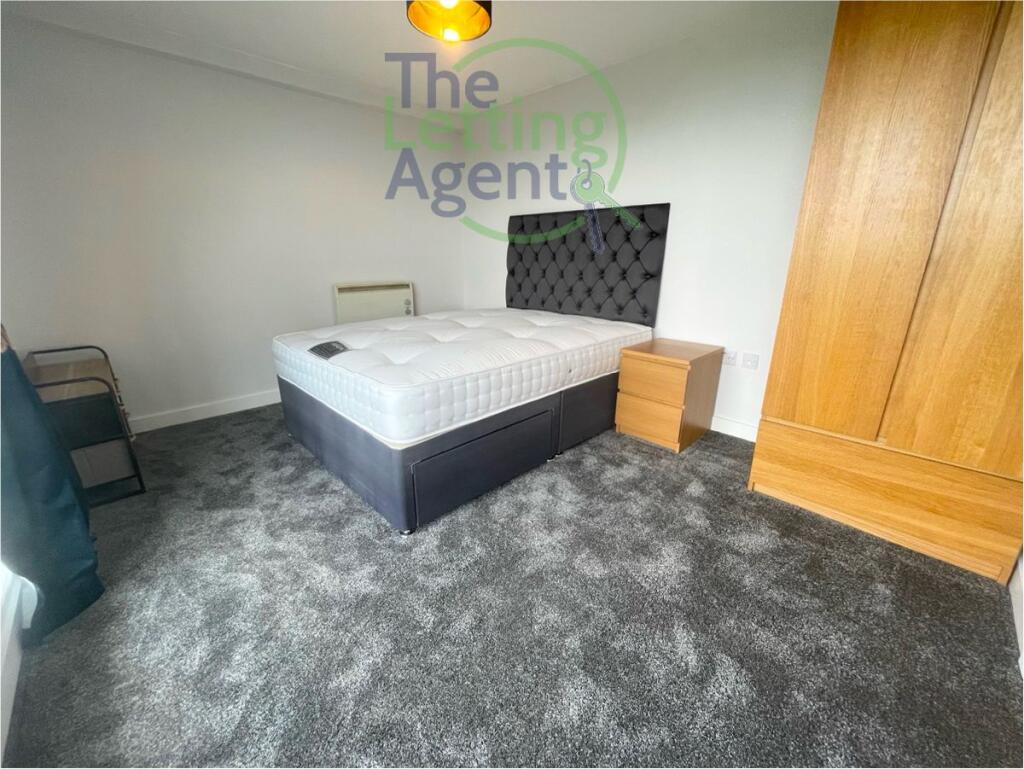 1st Double Bedroom