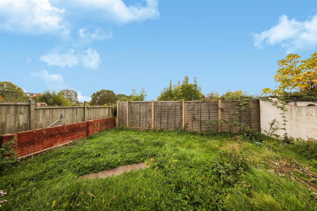 37 Chestnut Grove - Cg8R7EhYvHQ2vJsOudVa.jpg