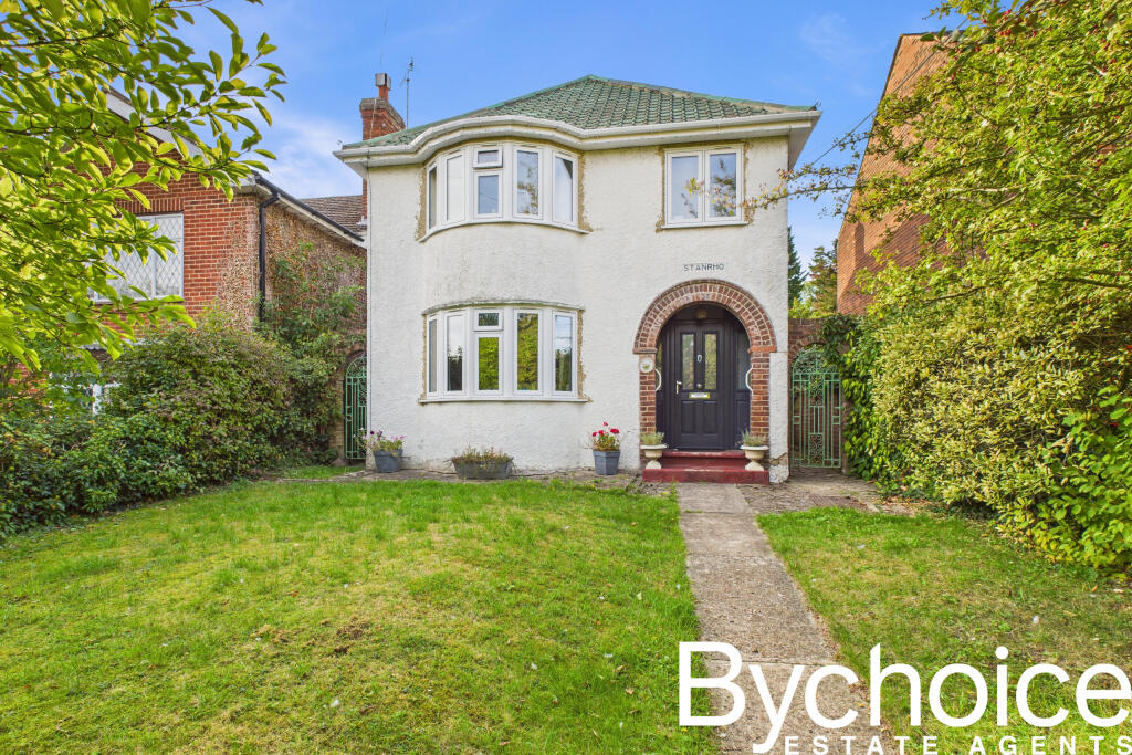 CAM05454G0-PR0057-STILL028