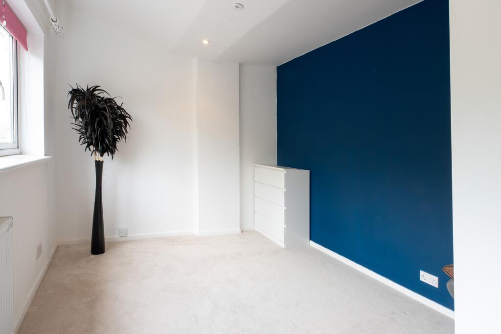 bedroom3