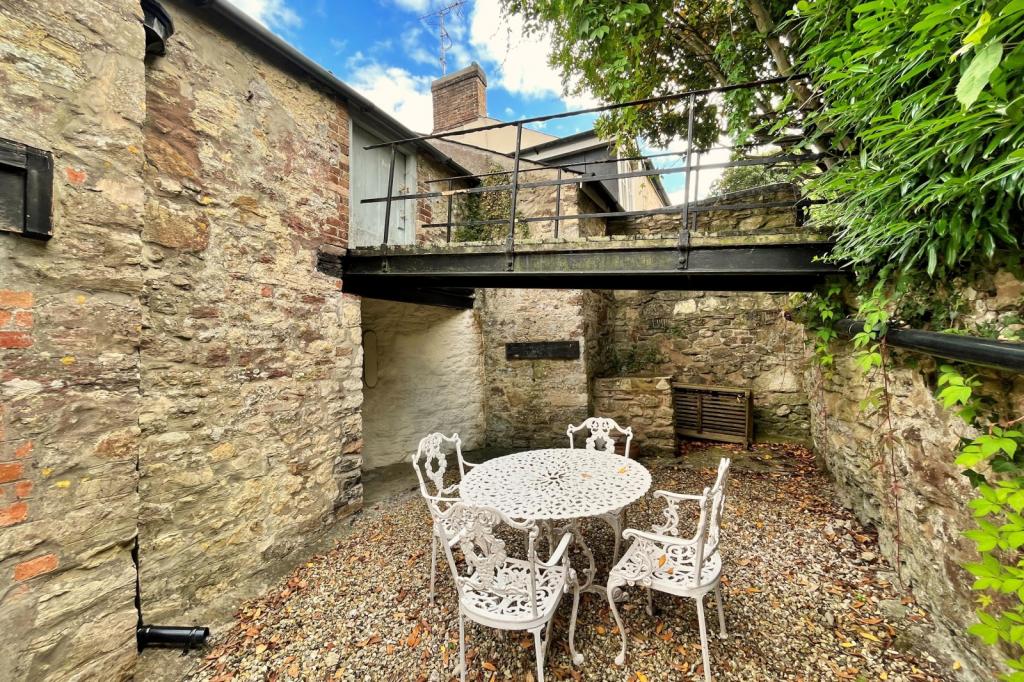 Courtyard Garden