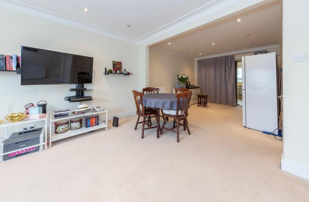 WhatsApp Image 2025-08-05 at 16.59.41_e3a4975c.jpg