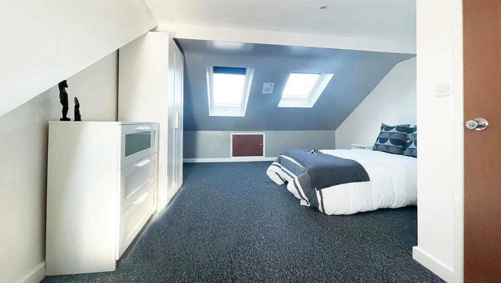 6-bed-student-house-britannia-rd-north-2-portsmout