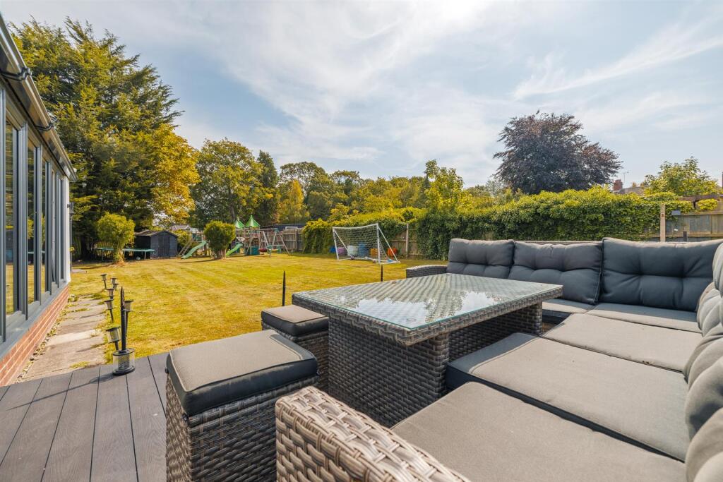 13 Chester Rd-81.jpg