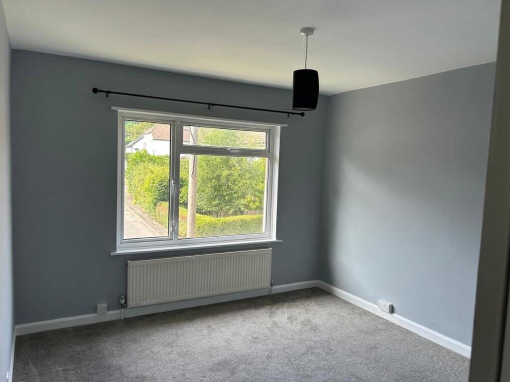 bedroom 1.jpeg