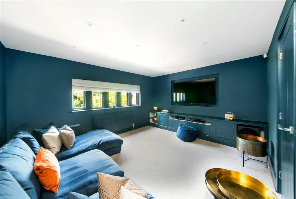 SECOND SITTING ROOM / FAMILY ROOM / TELEVISION ROO