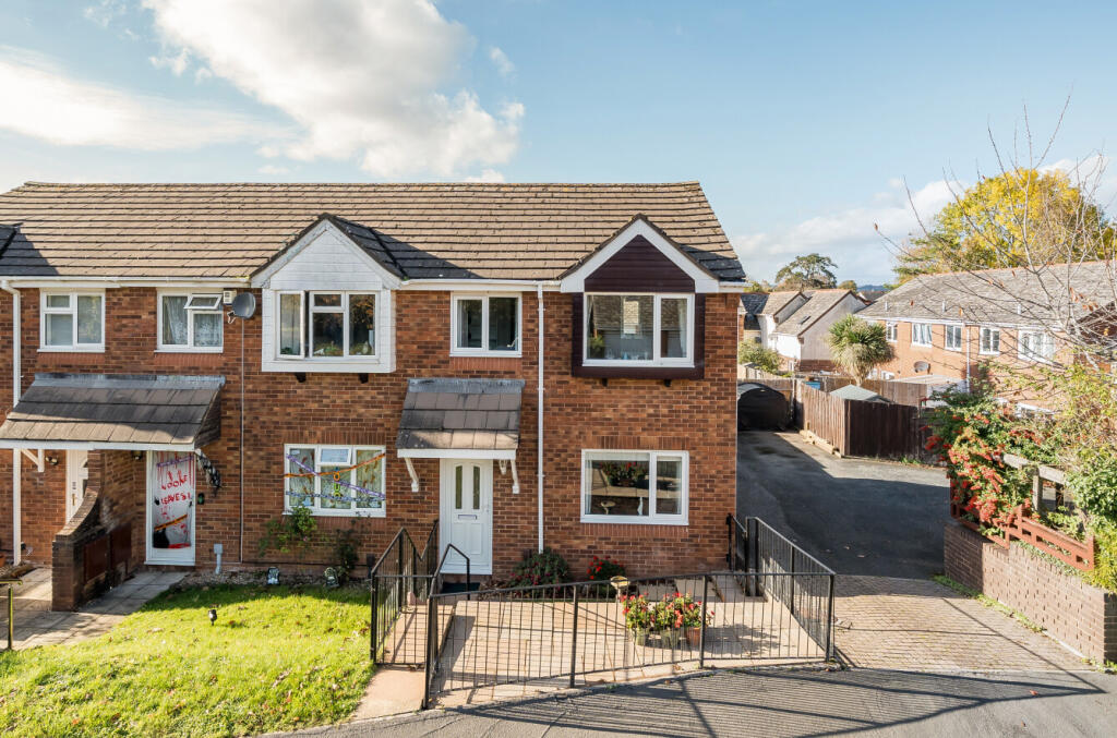 1372851-1-6900d40...