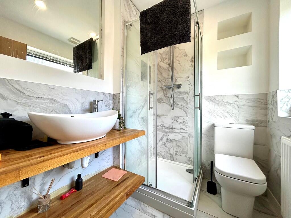 Ensuite Bathroom