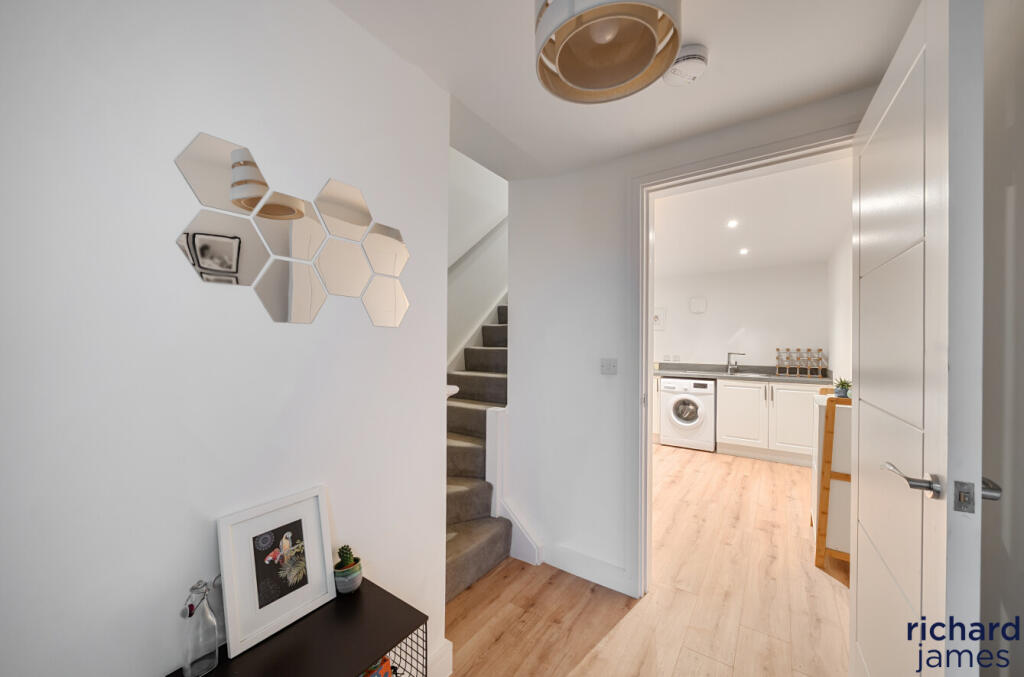 fe484e3f8f134d57af2f575e8f69b53a