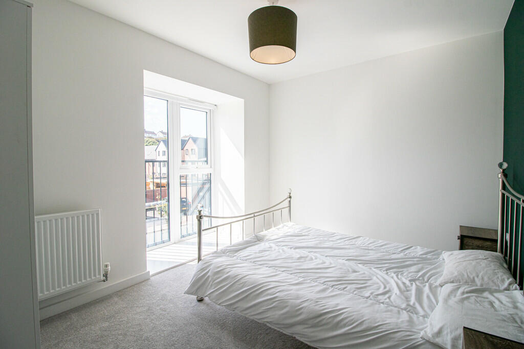 IMG_16258_17_orig...