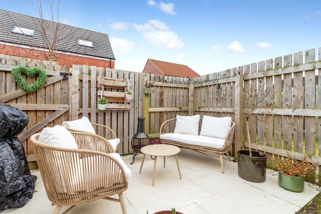 2 English Mews - Patio