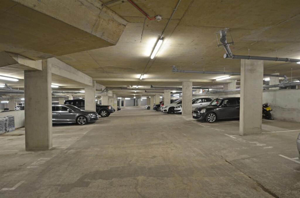 11 Edison Parking.jpg