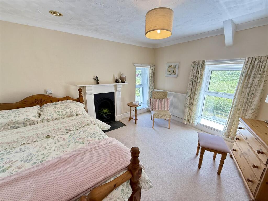 Master Bedroom 1