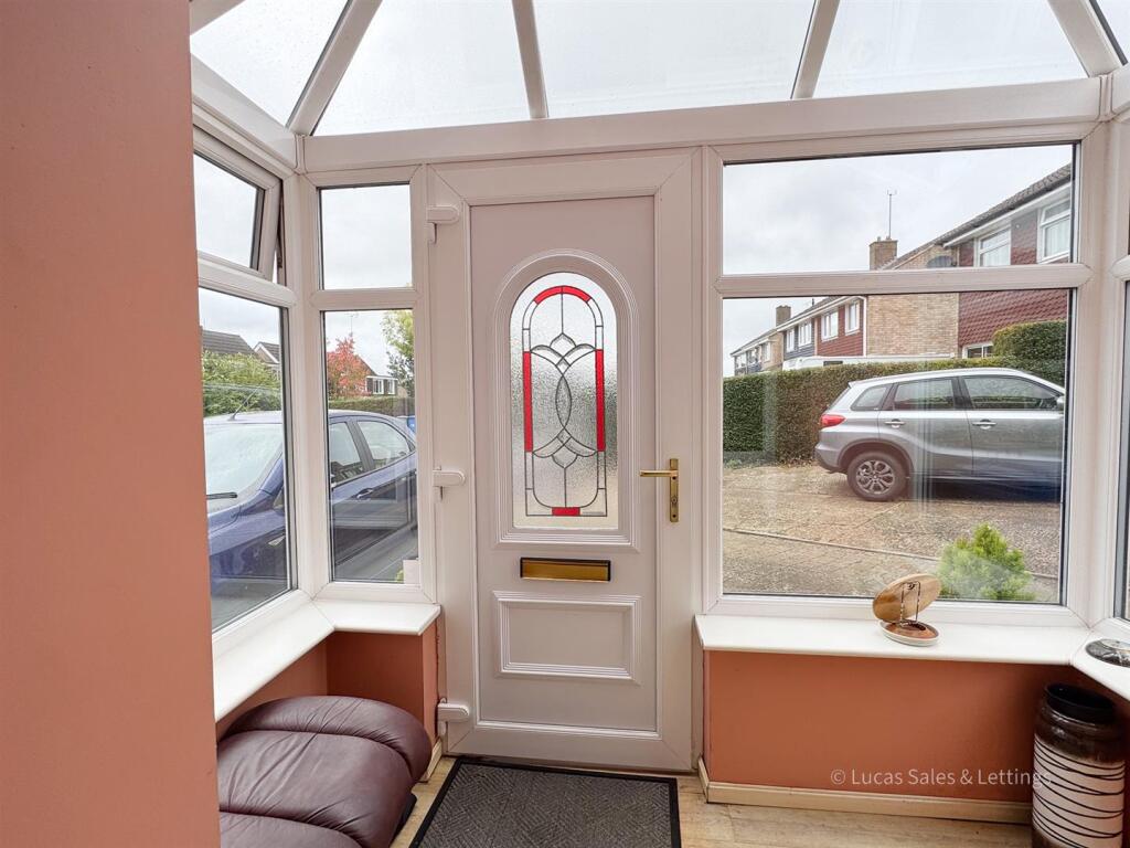 22 Beauly Ct Kettering-18.jpg