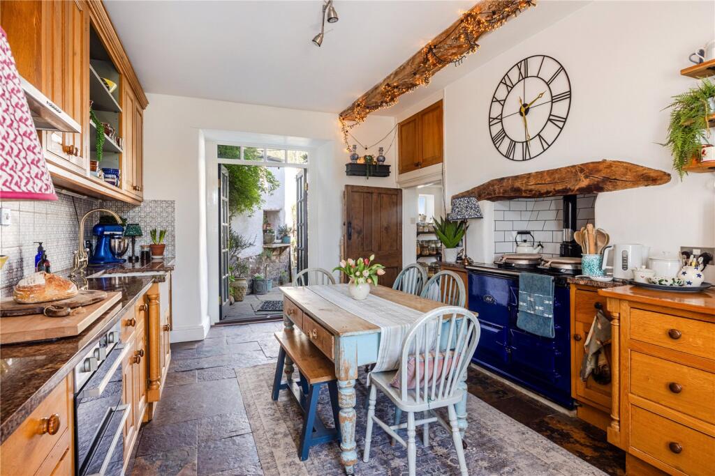 Kitchen/Breakfast Rm