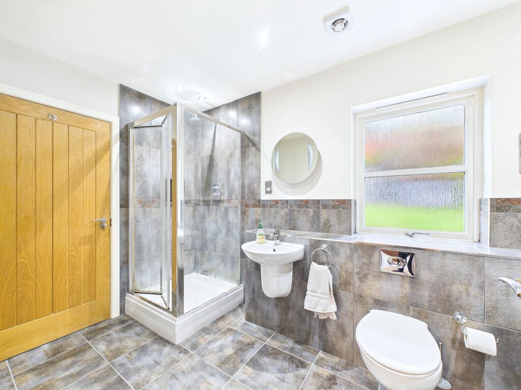 Twin Access Bathroom