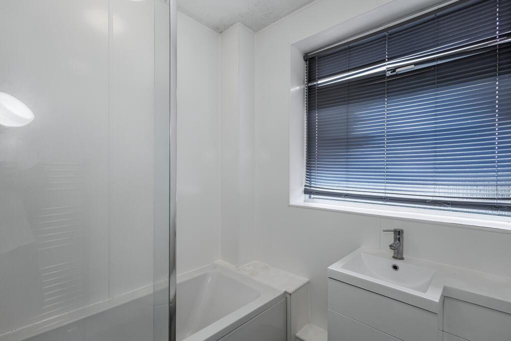 16 Nash Drive, Abingdon, Oxfordshire OX14 5PT