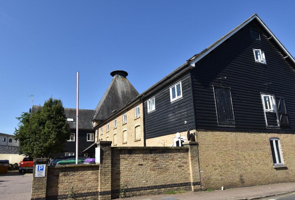 Priory Street, Hertford, Hertfordshire, SG14