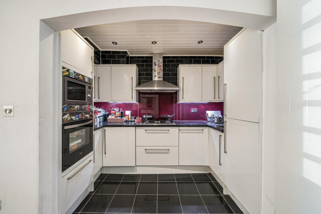 1357317-5-68cd8c4...