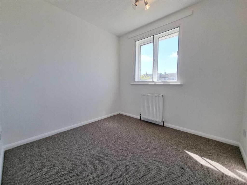 Bedroom 2: