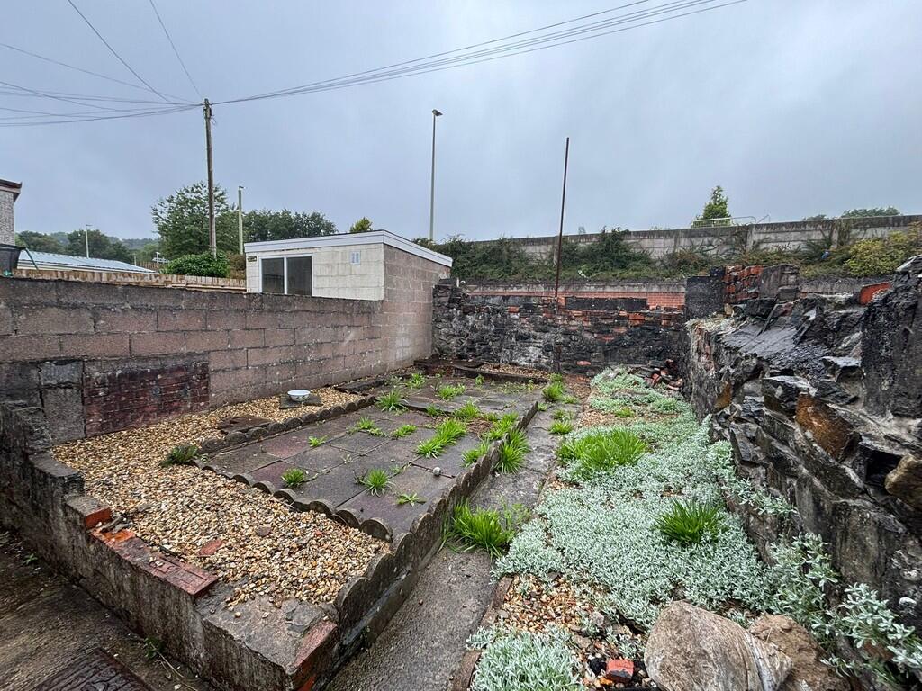 PHOTO-2025-08-08-...