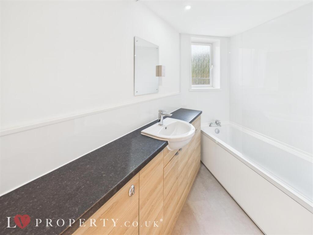 CAM05016G0-PR0120-ST