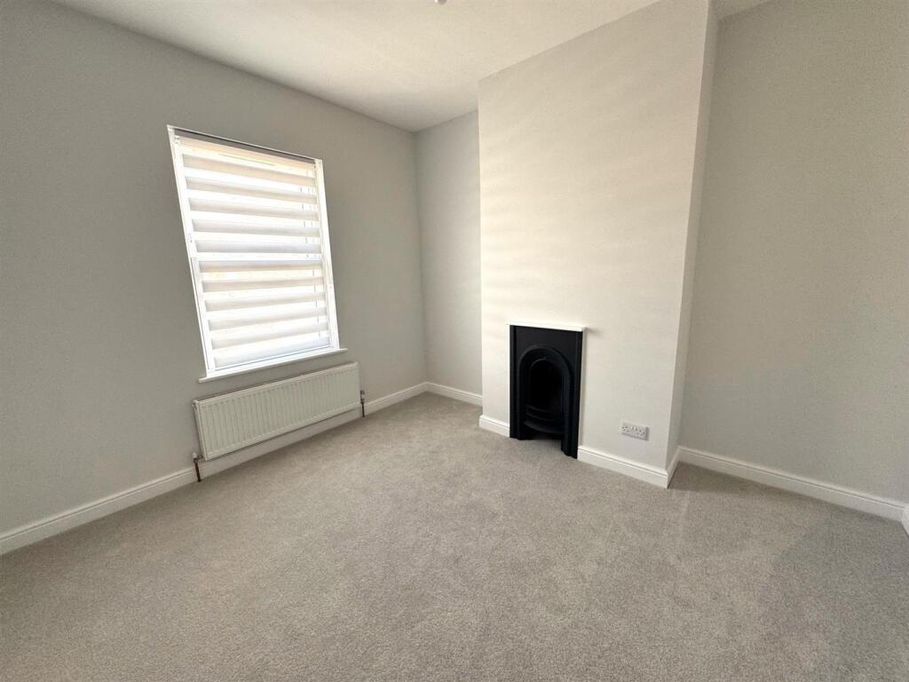BEDROOM TWO.jpg