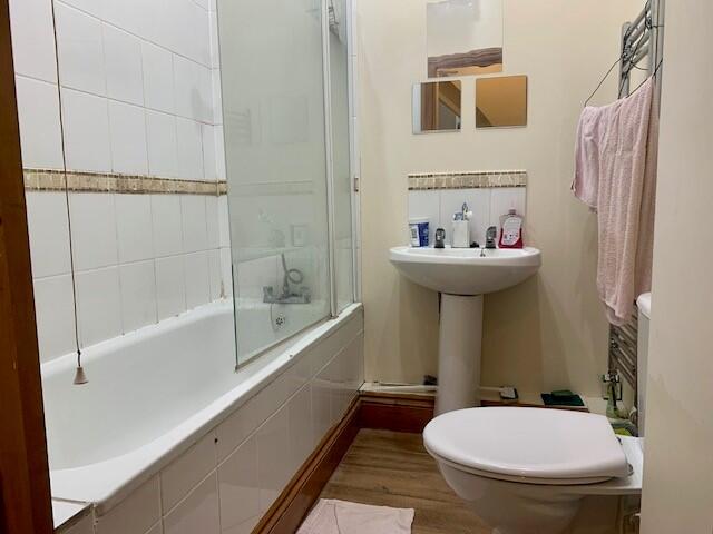 Ensuite to Room 1