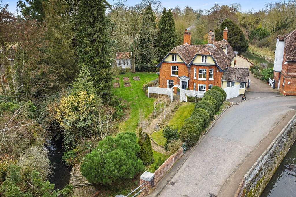 PT-TV-HawksmillHo...